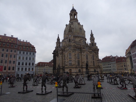 Dresden Skulptur Woelfe 1