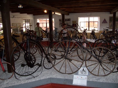 Historische Fahrräder in Schloss Egeskov