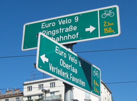 Ausschilderung Euro-Velo-Route 9 Wien 