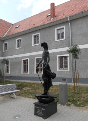 Kroatien  Osijek Denkmal 1