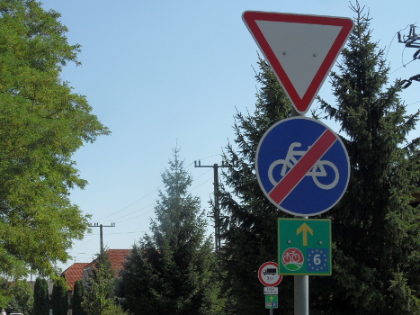 Ungarn Radwegweiser 2 EV 6