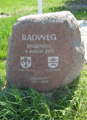 Gedenkstein Radweg Wolmirstedt2