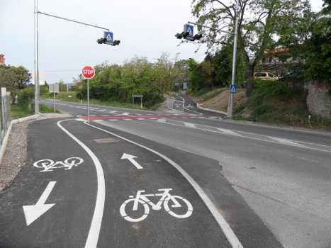 Bahntrassen-Radweg Parenzana Kreuzung